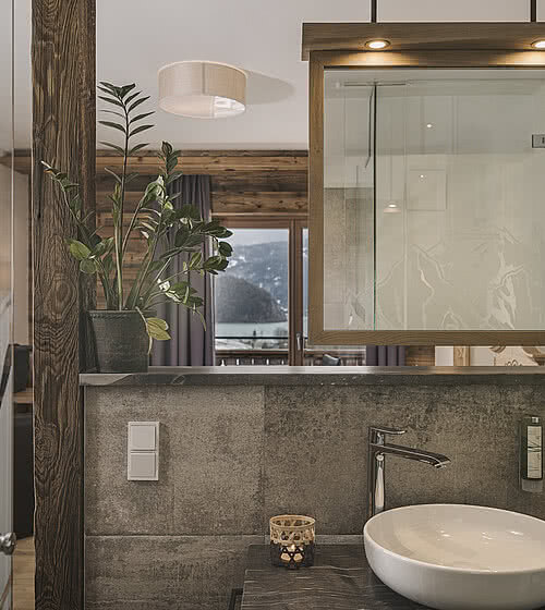 Bathroom in a room in the Hotel Bachmanngut