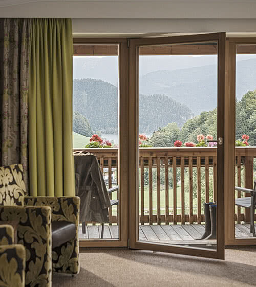 Rooms in the 4* Hotel Bachmanngut in the Salzkammergut